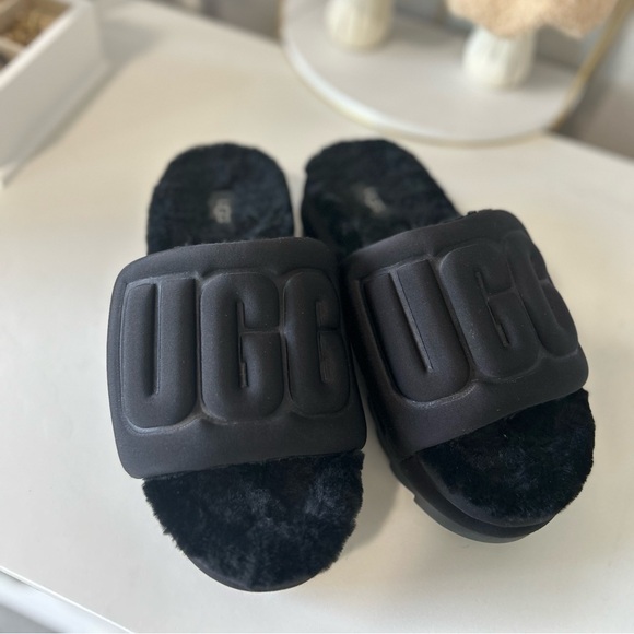 UGG Maxi Graphic Slide - Picture 3 of 5